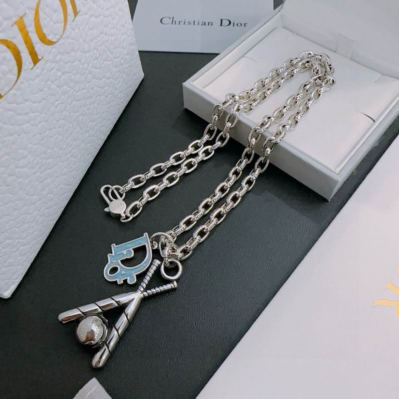 Dior Necklace 10yxx71